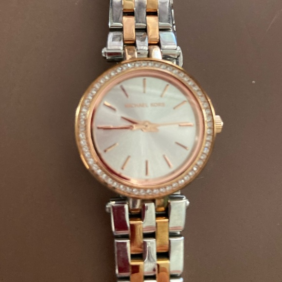 Michael Kors Watch - Picture 1 of 2